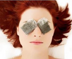 激素脸为什么会眼皮肿？绿茶包敷眼睛能解决激素皮炎眼皮肿吗？